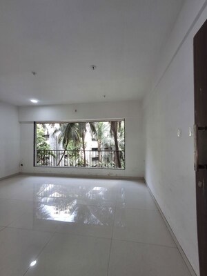 Room in 2 BHK Apartment at Balaji Heights Borivali, Borivali East – for Sale