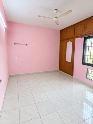Room in 2 BHK Apartment at Gowrivakkam – for Sale
