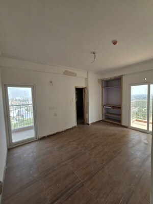Furnished Amenities in 4 BHK Apartment at Trident Embassy Reso, Sector 1 Greater Noida – for Sale