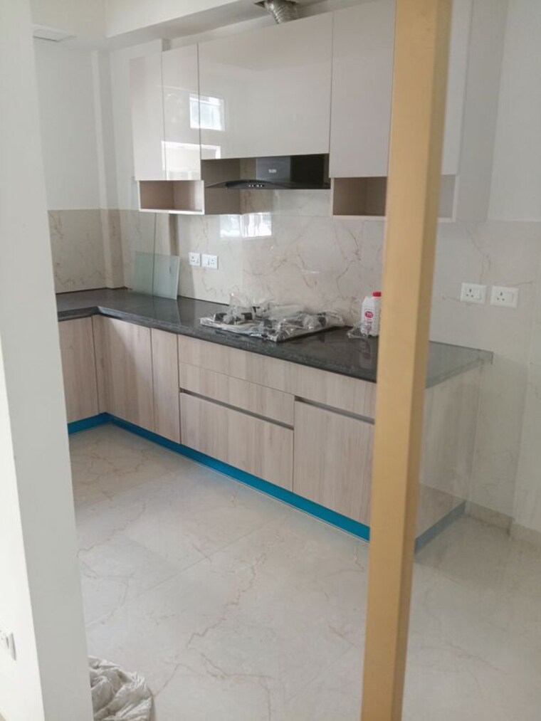 Bathroom, smart-world-orchard 2 Bedroom 1158 Sq.Ft. Builder Floor In Sector 61 Gurgaon 10723685