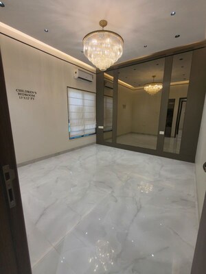 Room in 3 BHK Apartment at Iconic 5 Senses iLife, Nibm – for Sale