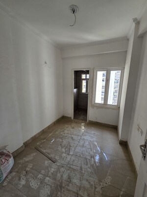 Parking in 3.5 BHK Apartment at Trident Embassy Reso, Sector 1 Greater Noida – for Sale