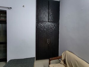 Furnished Amenities in 1.5 BHK Builder Floor at Paarth Aryavart Empire, Aliganj – for Rent