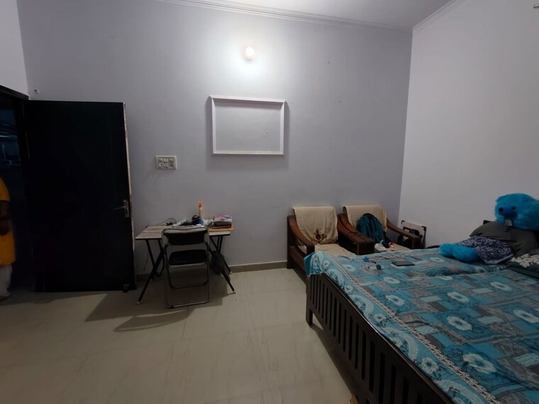 Bedroom, paarth-aryavart-empire 1.5 Bedroom 800 Sq.Ft. Builder Floor In Aliganj Lucknow 10721160