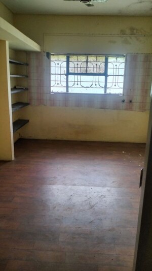 Room in  Co-working Space at Kolte Patil Margosa Heights, Mohammadwadi – for Rent