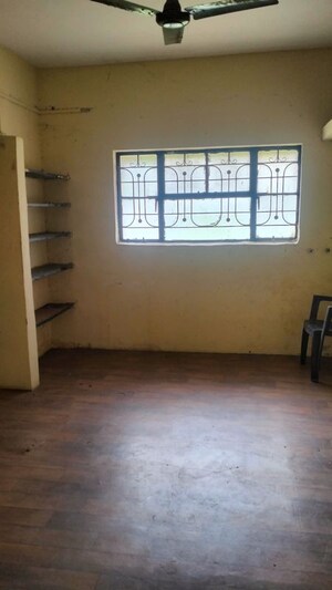 Room in  Co-working Space at Kolte Patil Margosa Heights, Mohammadwadi – for Rent
