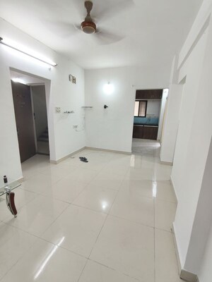 Room in 1 BHK Apartment at Kharadi – for Rent