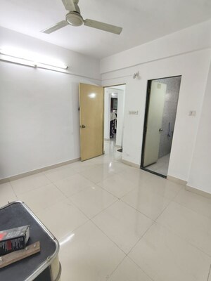 Room in 1 BHK Apartment at Kharadi – for Rent