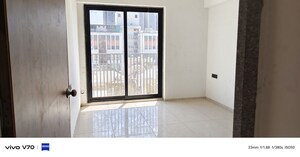 Room in 3 BHK Apartment at Thaltej – for Rent