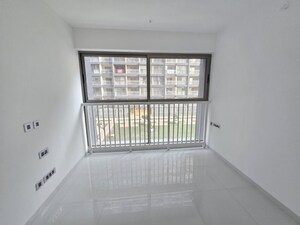 Room in 4 BHK Apartment at Digambar Nagar – for Rent