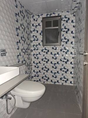 Bathroom in 4 BHK Apartment at Digambar Nagar – for Rent