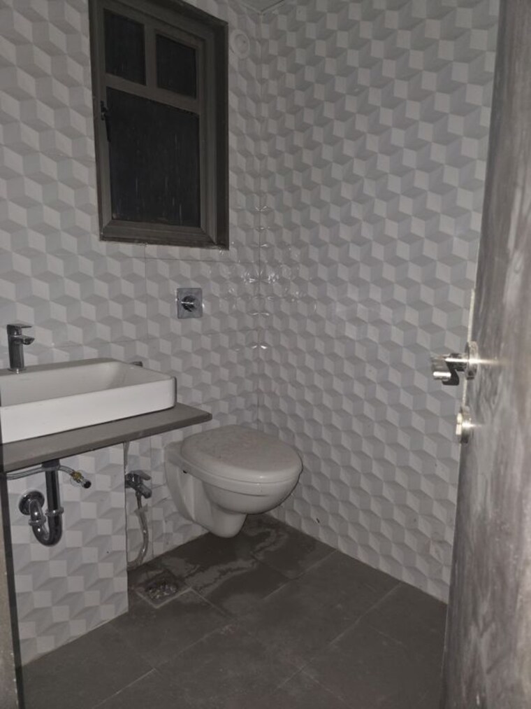 Bathroom, digambar nagar 4 Bedroom 1340 Sq.Ft. Apartment In Digambar Nagar Pune 10723756