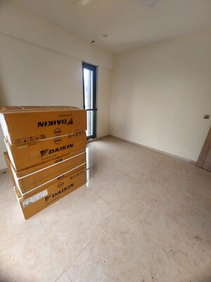 Furnished Amenities in 2 BHK Apartment at Panorama Apartment Santacruz, Santacruz West – for Sale