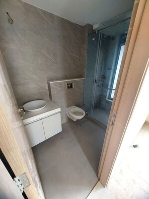Bathroom in 2 BHK Apartment at Panorama Apartment Santacruz, Santacruz West – for Sale