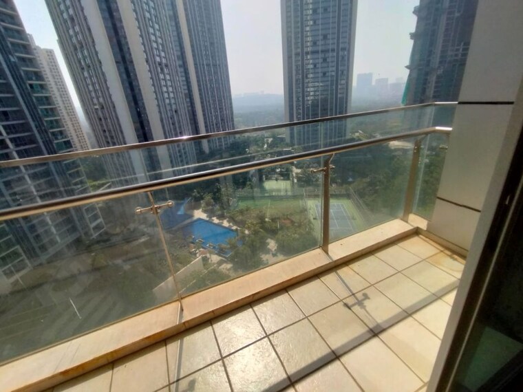 Balcony, oberoi-exquisite-goregaon 3 Bedroom 1820 Sq.Ft. Apartment In Goregaon East Mumbai 10723764