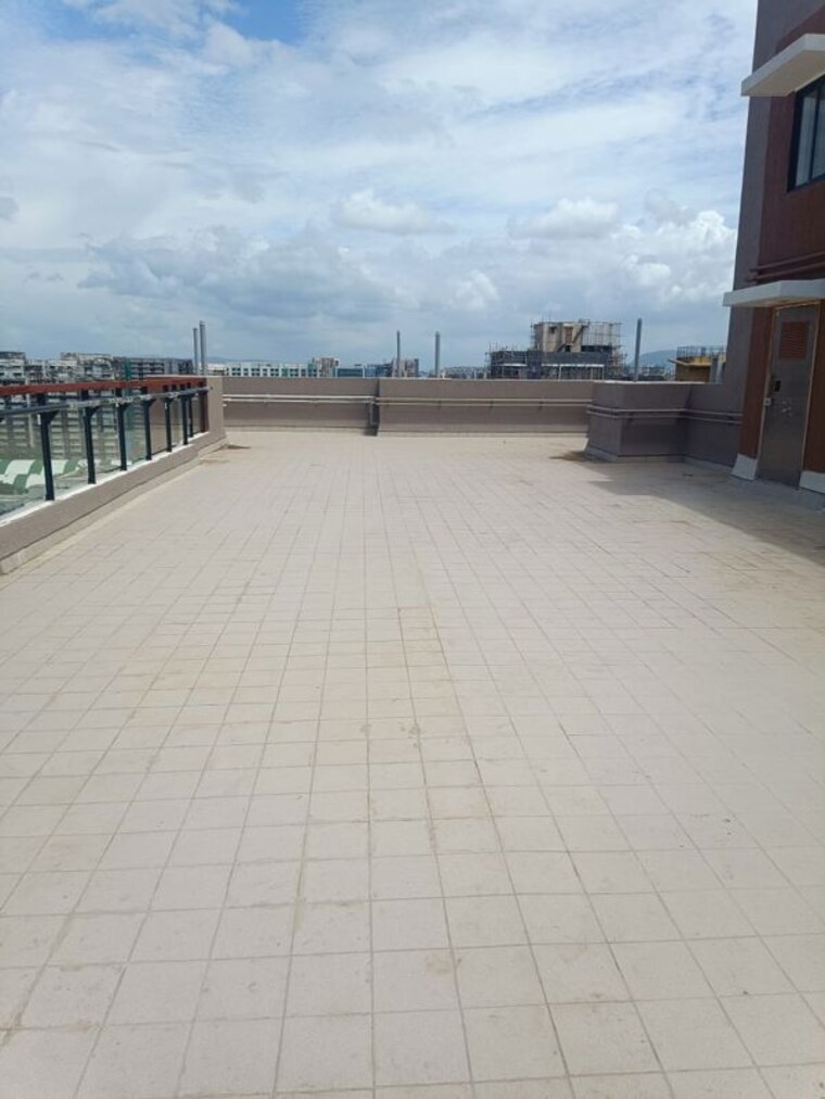 Swimming Pool, laxmi-niwas-khar-west 2.5 Bedroom 920 Sq.Ft. Apartment In Khar West Mumbai 10723761