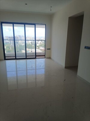 Room in 2.5 BHK Apartment at Laxmi Niwas Khar West, Khar West – for Sale