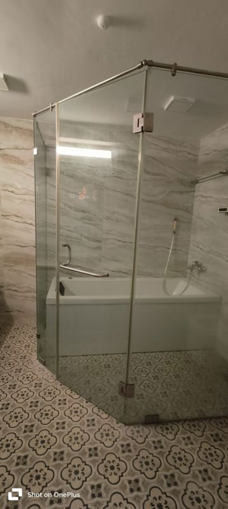 Bathroom, laxmi-niwas-khar-west 2.5 Bedroom 920 Sq.Ft. Apartment In Khar West Mumbai 10723761