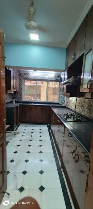 Kitchen in 2.5 BHK Apartment at Laxmi Niwas Khar West, Khar West – for Sale