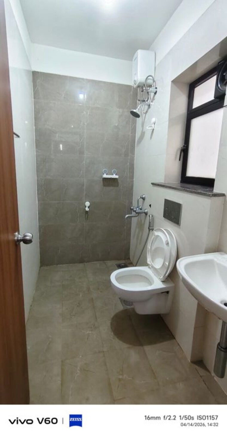 Bathroom, kharadi 1 Bedroom 650 Sq.Ft. Apartment In Kharadi Pune 10723773