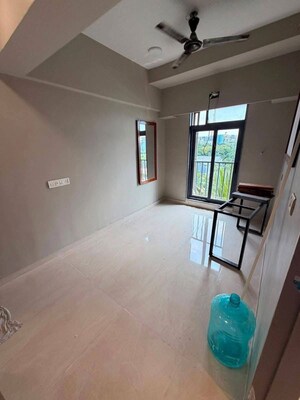 Room in 1 BHK Apartment at Meru Towers Apartment, Matunga East – for Rent
