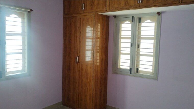 Room, battarahalli 6+ Bedroom 3500 Sq.Ft. Independent House In Battarahalli Bangalore 10723774