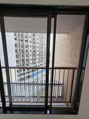 Room in 2 BHK Apartment at Chandak 34 Park Estate, Goregaon West – for Rent