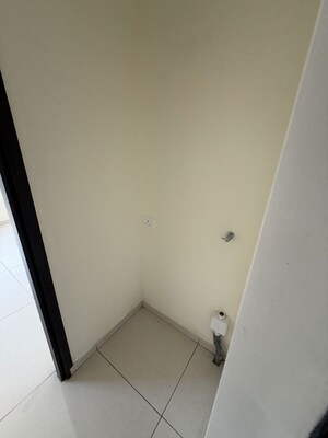Furnished Amenities in 2 BHK Apartment at Chandak 34 Park Estate, Goregaon West – for Rent