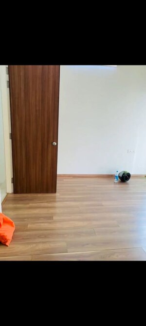Room in 2 BHK Apartment at LnT Realty Crescent Bay, Parel – for Rent