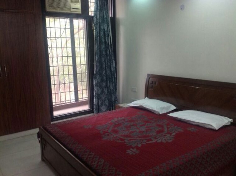 Bedroom, greater kailash i 3 Bedroom 1800 Sq.Ft. Builder Floor In Greater Kailash I Delhi 10723792