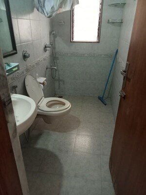 Bathroom in 2 BHK Apartment at Greenfield CHS, Santacruz West – for Sale