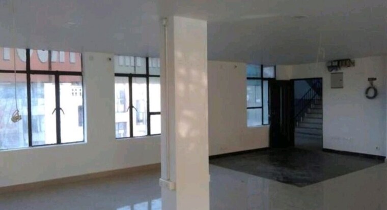 Team Area, hazratganj Commercial Office Space 2541 Sq.Ft. In Hazratganj Lucknow 10723805