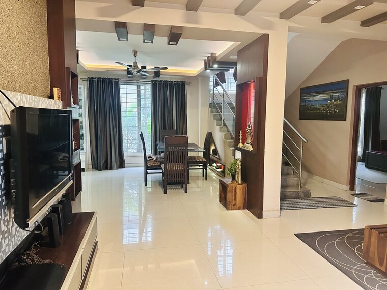 Dining area, gr-sun-villas 3.5 Bedroom 2940 Sq.Ft. Villa In Old Madras Road Bangalore 10722943