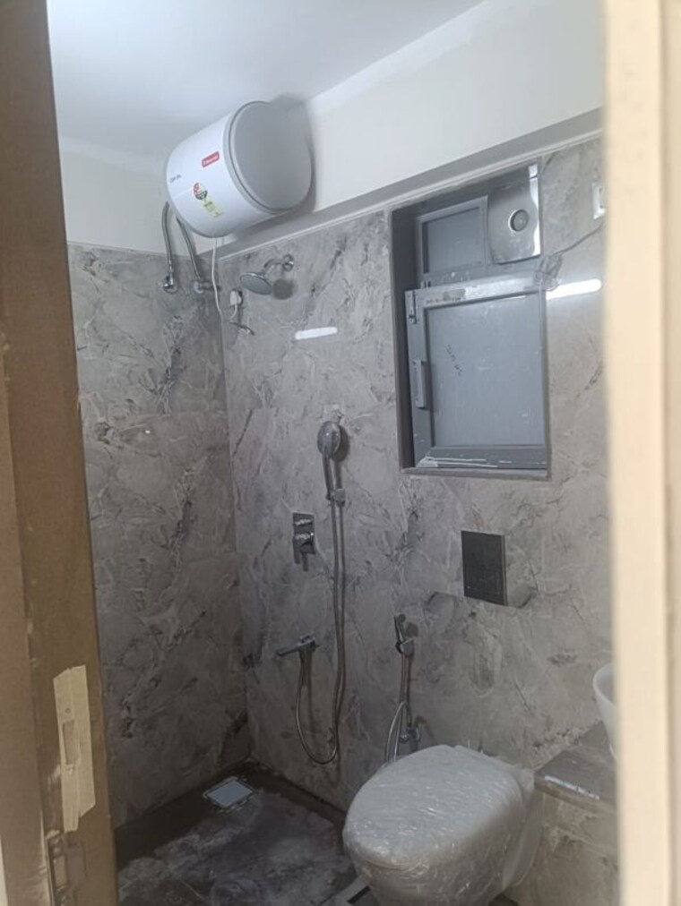 Bathroom, paradigm-artteza 2 Bedroom 676 Sq.Ft. Apartment In Santacruz West Mumbai 10723806