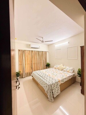 Bedroom in 2.5 BHK Apartment at Ikebana, Matunga East – for Rent