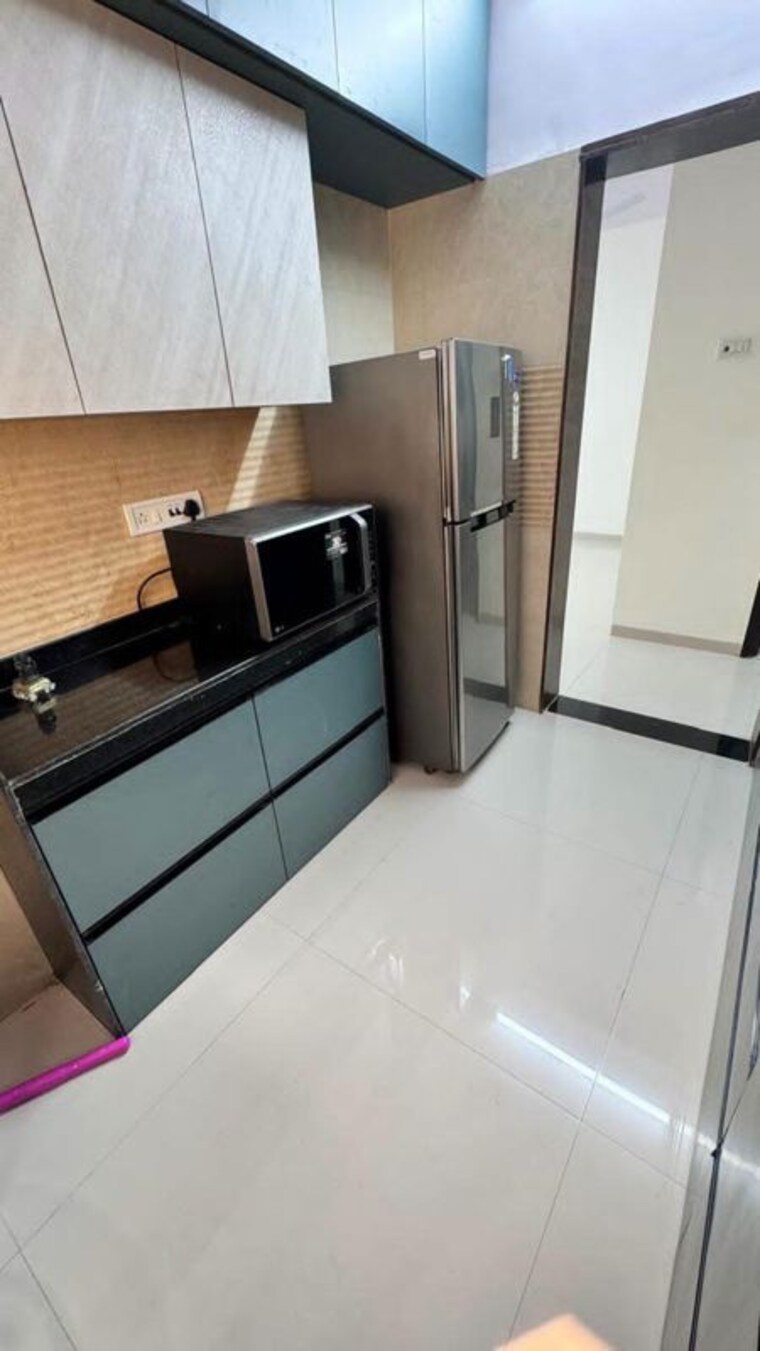 Kitchen, ikebana 2.5 Bedroom 900 Sq.Ft. Apartment In Matunga East Mumbai 10723818