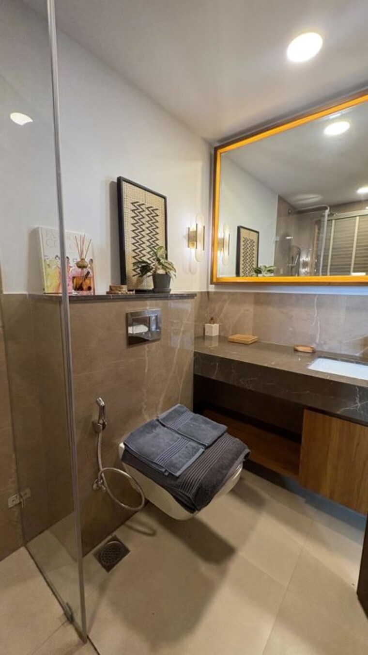 Attached Bathroom, piramal-mahalaxmi 2 Bedroom 740 Sq.Ft. Apartment In Mahalaxmi Mumbai 10723832