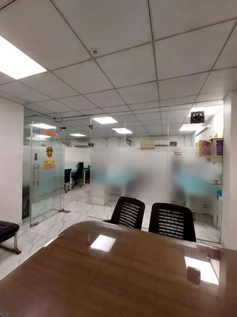 Team Area, dwarka mor Commercial Office Space 250 Sq.Yd. In Dwarka Mor Delhi 10723837