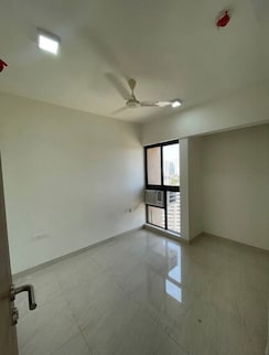 1 BHK Apartment For Rent in Raymond Ten X Habitat