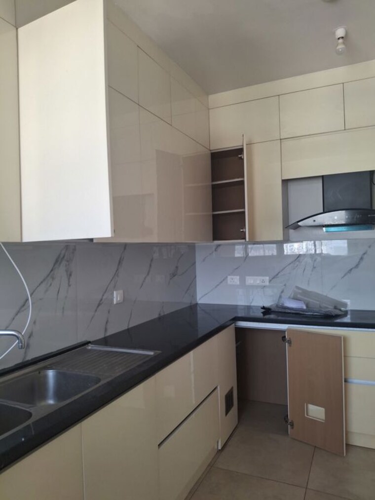 Kitchen, prestige-misty-waters 2.5 Bedroom 1339 Sq.Ft. Apartment In Hebbal Bangalore 10723857