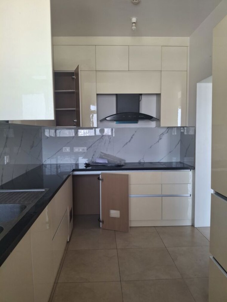 Kitchen, prestige-misty-waters 2.5 Bedroom 1339 Sq.Ft. Apartment In Hebbal Bangalore 10723857
