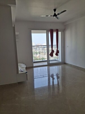 Furnished Amenities in 2.5 BHK Apartment at Prestige Misty Waters, Hebbal – for Rent