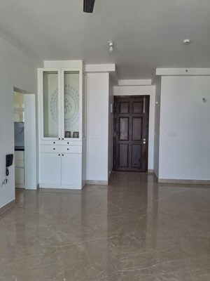 Furnished Amenities in 2.5 BHK Apartment at Prestige Misty Waters, Hebbal – for Rent