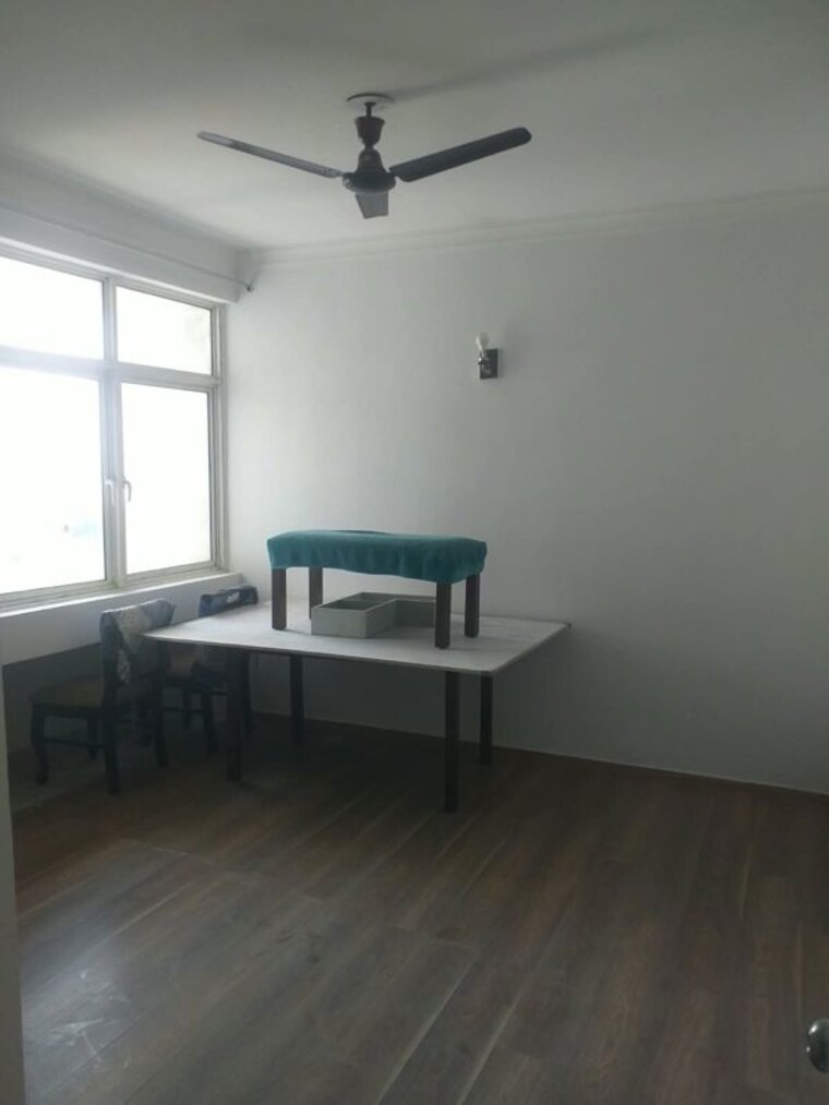 Room, dwarka 3 Bedroom 1250 Sq.Ft. Apartment In Dwarka Delhi 10723836