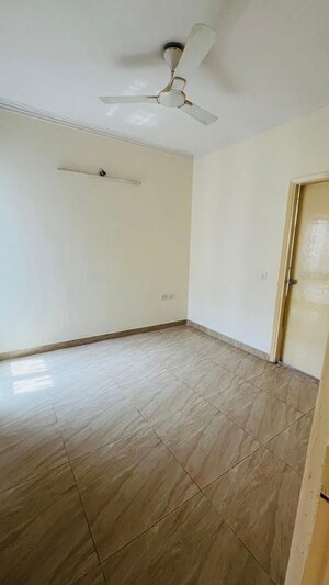 Room in 2 BHK Apartment at Mahagun Mywoods III, Sector 16c Greater Noida – for Sale