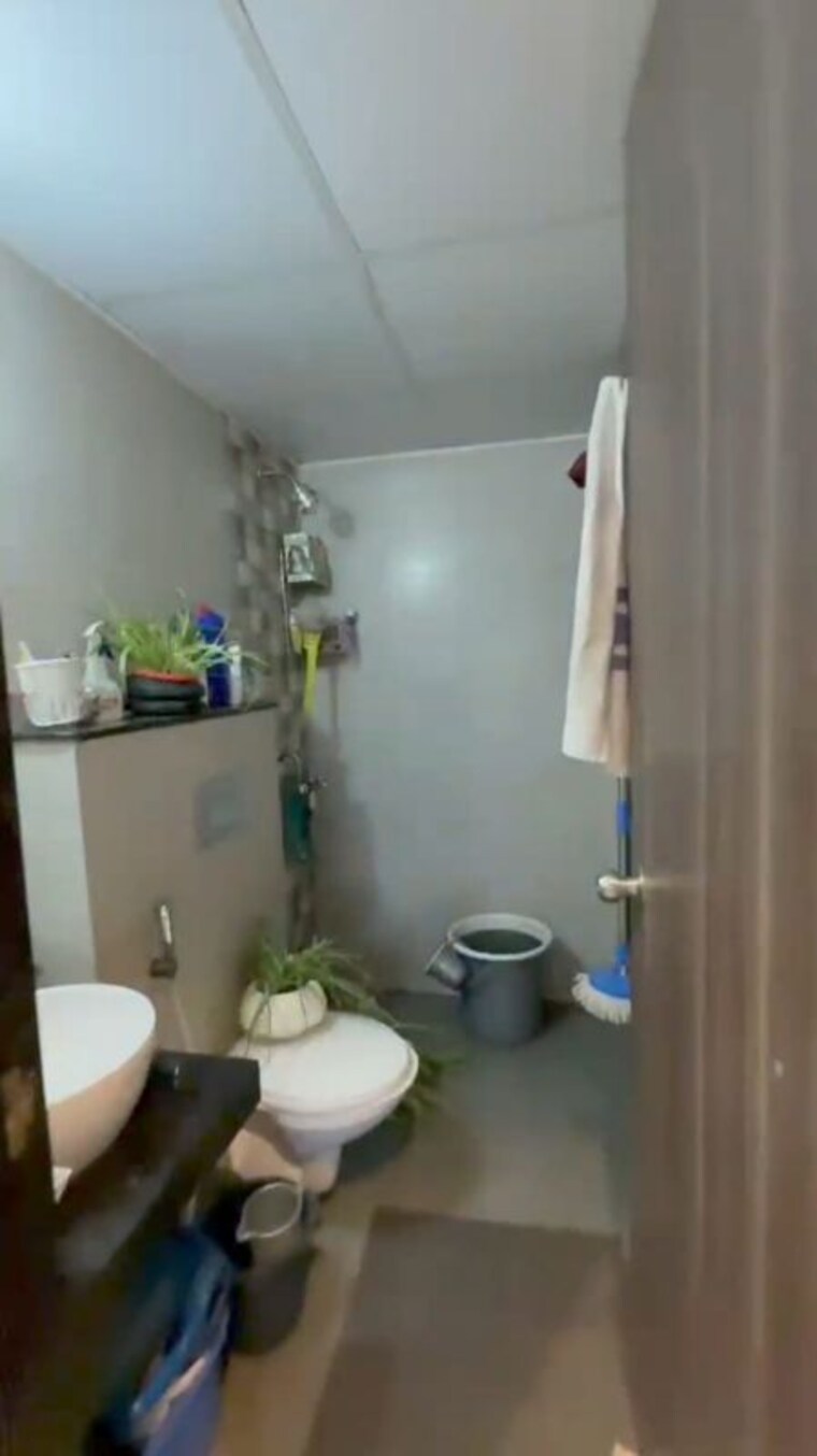Bathroom, jp-north-elara 1 Bedroom 405 Sq.Ft. Apartment In Mira Road Thane 10723883