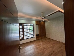 Bedroom in 3.5 BHK Builder Floor at TDI The Retreat, Sector 89 – for Sale