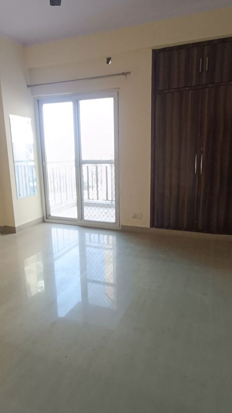Room, saviour-park 3.5 Bedroom 1800 Sq.Ft. Apartment In Mohan Nagar Ghaziabad 10723899