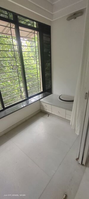 Balcony in 4 BHK Apartment at Pali Hill – for Rent