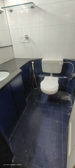 Attached Bathroom in 4 BHK Apartment at Pali Hill – for Rent